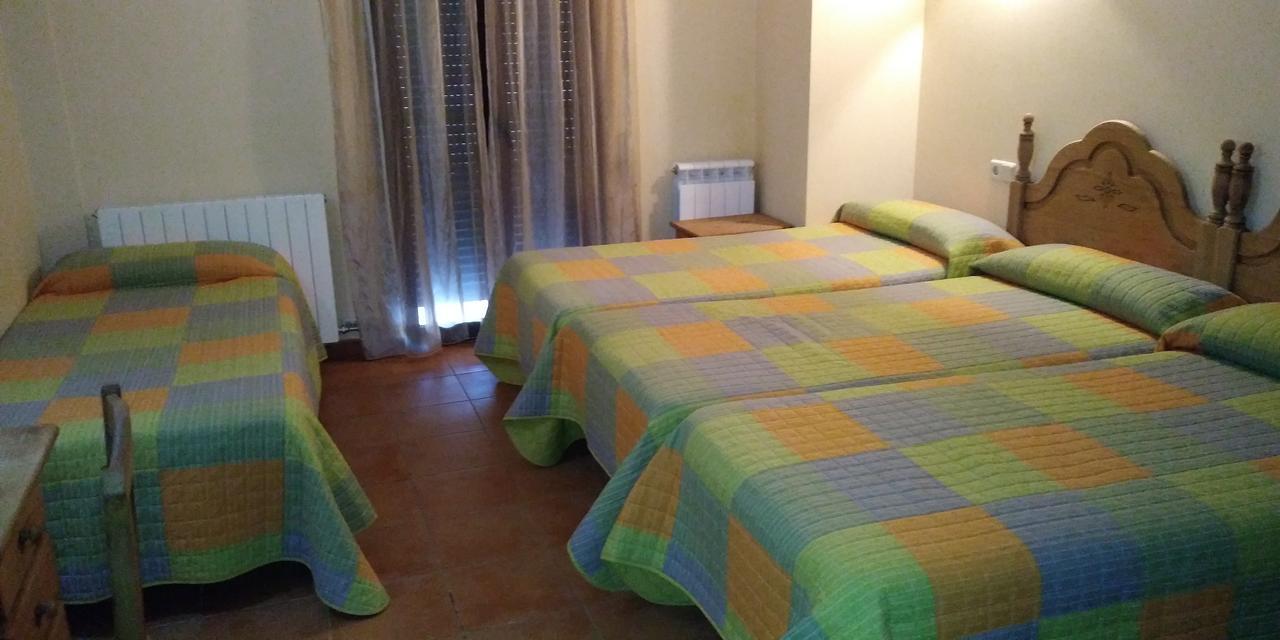 Hostal La Vega Peralejos Esterno foto