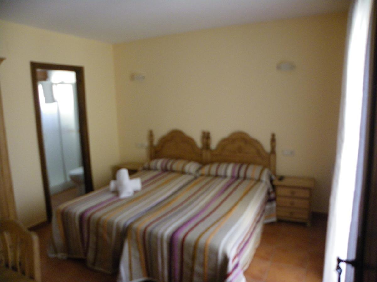 Hostal La Vega Peralejos Esterno foto