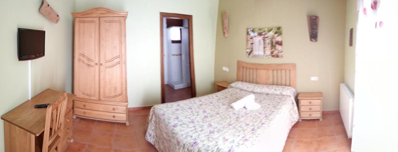Hostal La Vega Peralejos Esterno foto